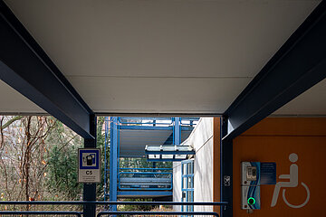 Parkplatz Ladestation Parkhaus Dörflervilla