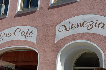 Eis-Cafe Venezia außen